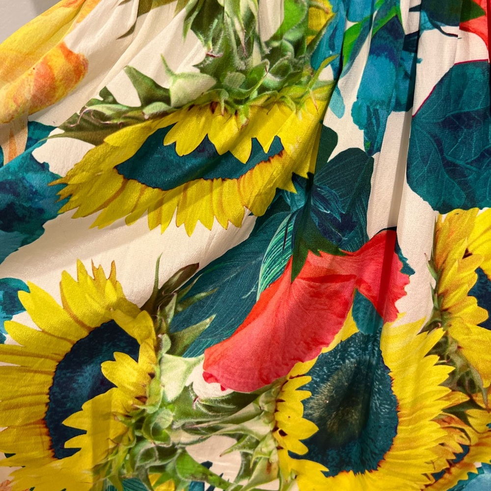 Alice + Olivia Alissa Sunflower Floral Print  Silk Dress - Picture 13 of 15